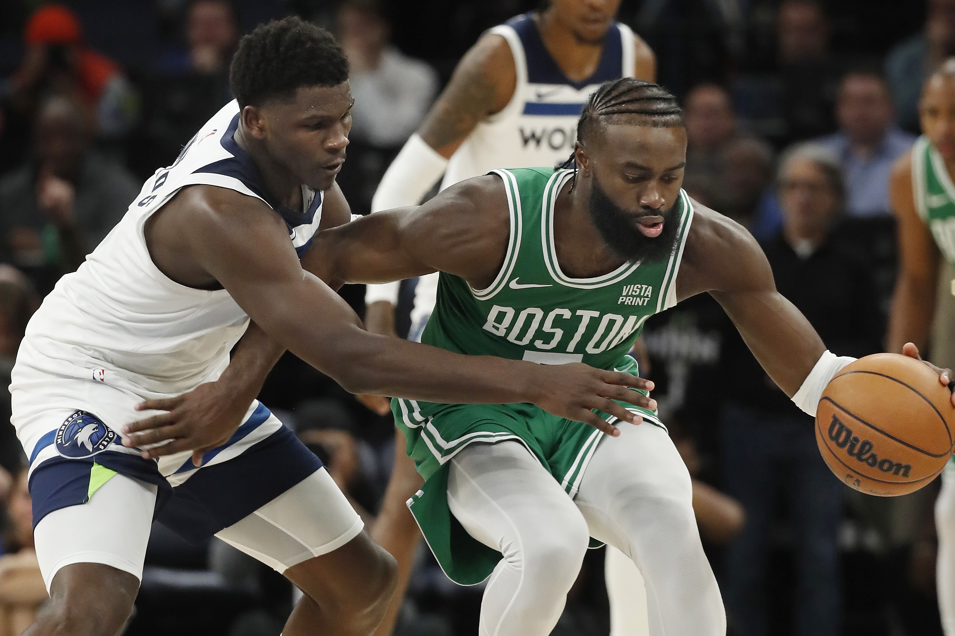 丁威迪：攻防一体最好的后卫是华子 侧翼则是杰伦·布朗而非小卡