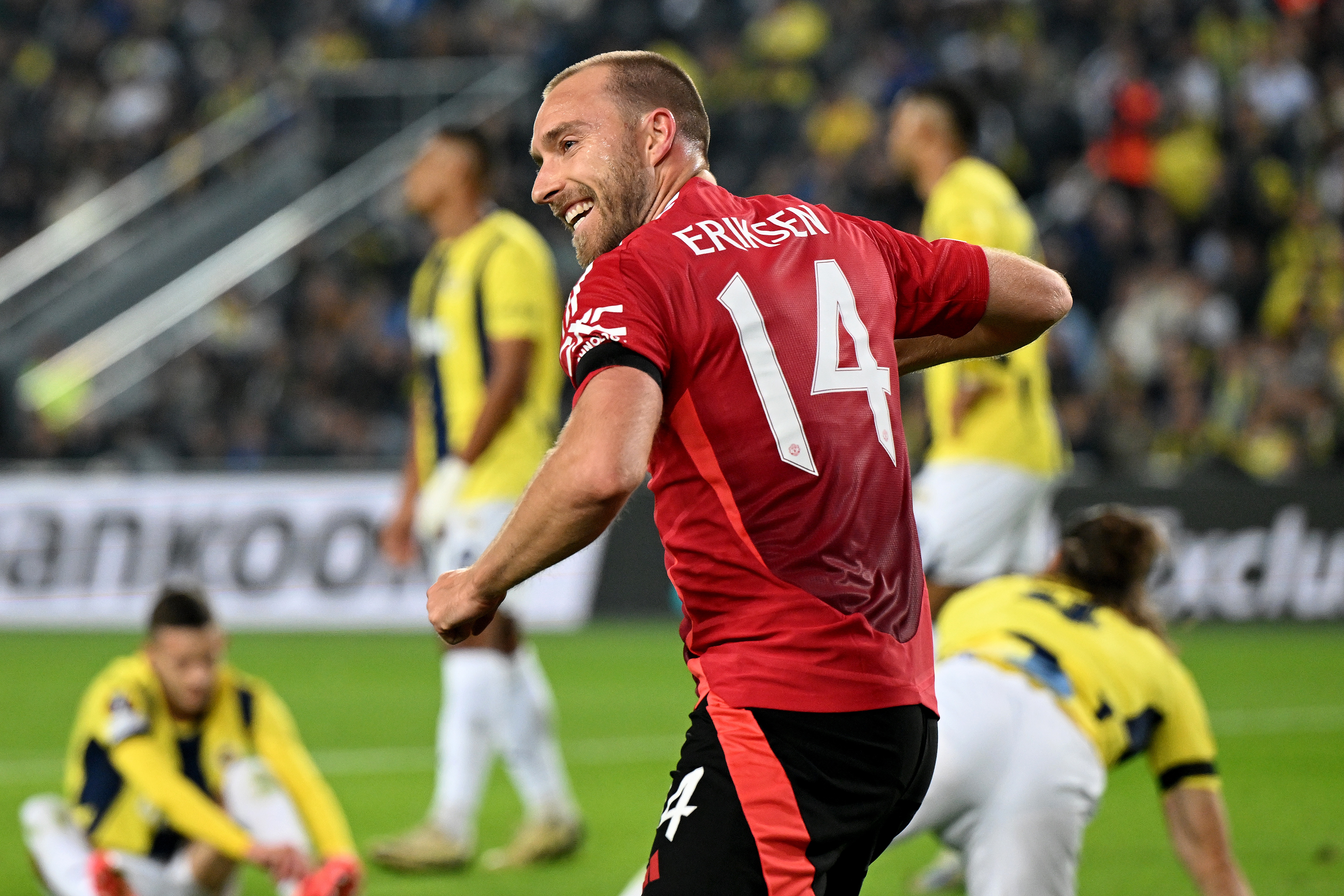 德天空：埃里克森与狼堡的谈判只剩最后细节，预计很快进行体检